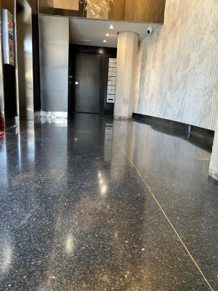 605 Lincoln Rd Lobby Photo 7