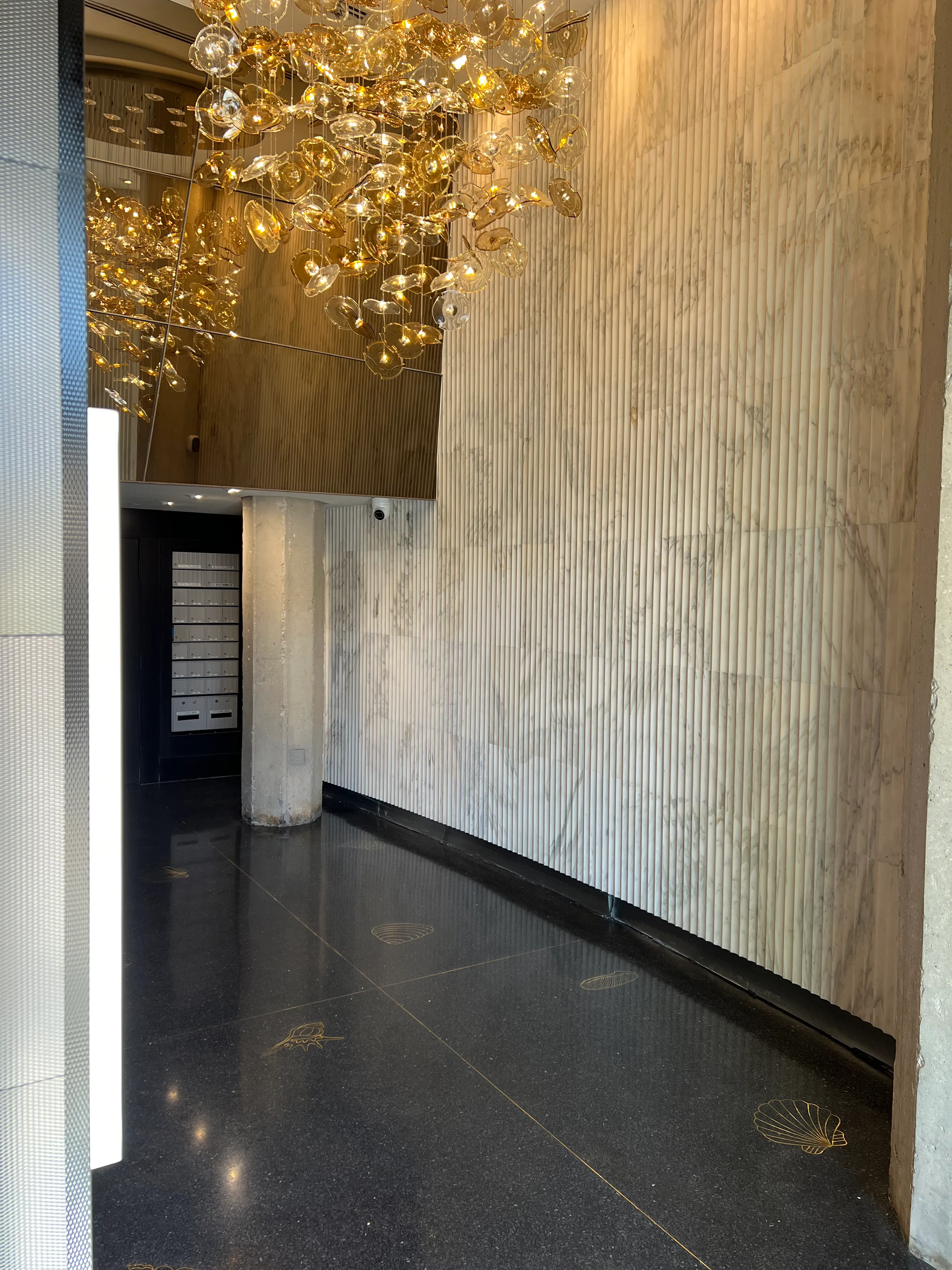 605 Lincoln Rd Lobby Photo 9